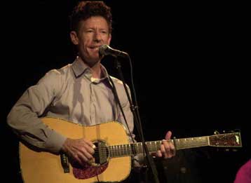 Οι συνθέτες διεκδικούν υψηλό αντίτιμο για τη ζωντανή μετάδοση των κομματιών τους