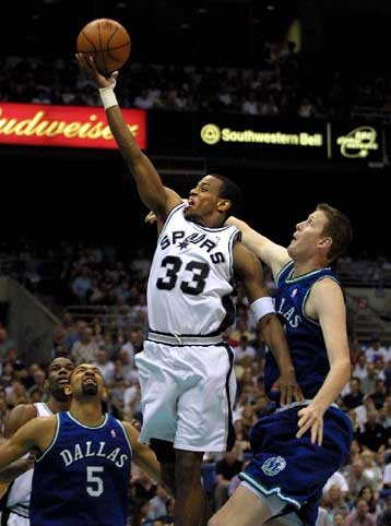 Το Σαν Αντόνιο 4-1 το Ντάλας και παίζει με Λέικερς