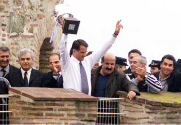 Ο Π.Καλαφάτης προαναγγέλλει την παραμονή του Σερβοέλληνα στον ΠΑΟΚ