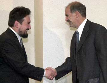 Ώριμες οι συνθήκες για οριστική λύση στο ζήτημα της ονομασίας της ΠΓΔΜ, εκτιμά η Αθήνα