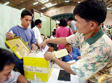 Από τις κάλπες αναμένει νομιμοποίηση της κυβέρνησής της η Αρόγιο
