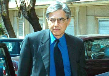 Να συγκροτηθεί επιστημονική ομάδα εργασίας προτείνει ο υπουργός Εργασίας