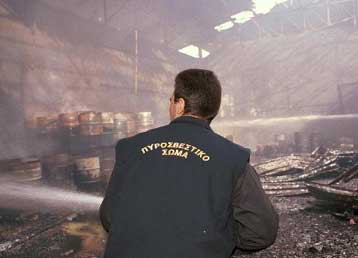 Πυροσβέστης έχασε τη ζωή του εν ώρα υπηρεσίας στη Θεσσαλονίκη