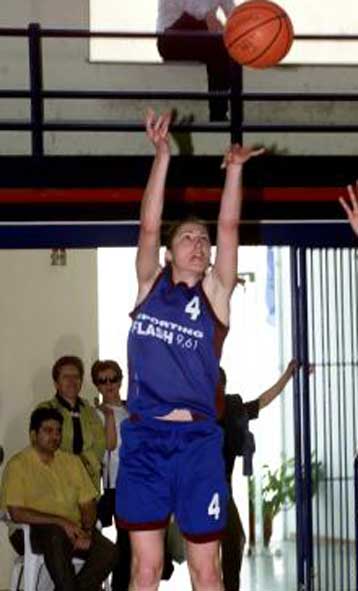 Η εθνική μπάσκετ γυναικών κέρδισε την Αγγλία