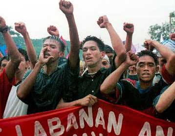 Έξι νεκροί στις Φιλιππίνες, λίγες ώρες πριν ανοίξουν οι κάλπες