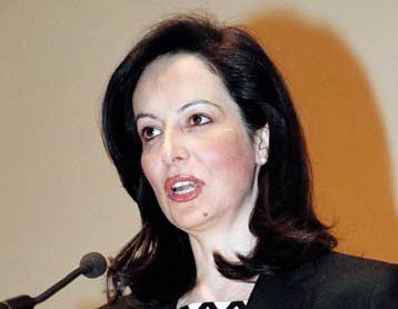 Το πρόγραμμα υπέρ της απασχόλησης ανέλυσε η Α.Διαμαντοπούλου