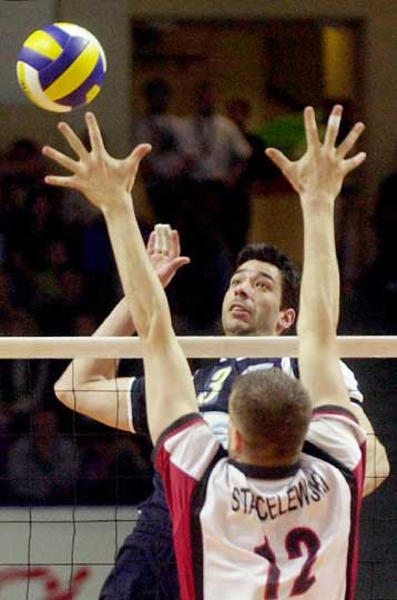 Η εθνική ανδρών βόλεϊ ηττήθηκε με 3-0 από την Πολωνία στο World League