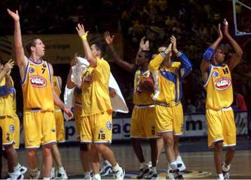 Το τρίτο ημίχρονο της νίκης της Μακάμπι