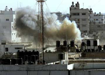 Εισβολή ισραηλινών δυνάμεων σε παλαιστινιακά εδάφη στη Γάζα