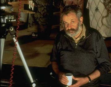 Ο Μάικλ Λι σκηνοθετεί ξανά με σκηνικό τη βρετανική πρωτεύουσα