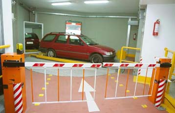 Είκοσι υπόγεια γκαράζ στην Αθήνα μέχρι το 2004