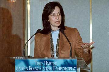 Προτάσεις και μέτρα για την απασχόληση παρουσίασε η Διαμαντοπούλου