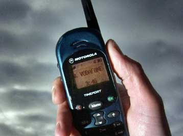 Από το 2002 διαθέσιμες οι υπηρεσίες κινητής τηλεφωνίας γ γενιάς στην Ελλάδα