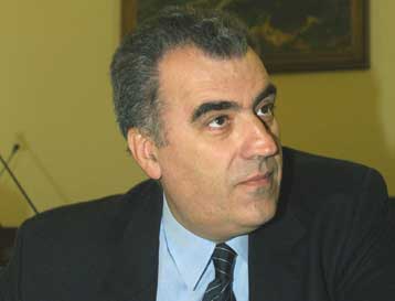 Θα αντιμετωπίσουμε τη δυσαρέσκεια των πολιτών, τονίζει ο Ρέππας