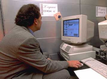 Η Roxio διορθώνει το πρόβλημα του Easy CD Creator με τα Windows 2000