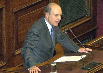 Tη διγλωσσία της αντιπολίτευσης στο ασφαλιστικό καυτηρίασε ο Κ.Σημίτης