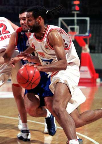 Ο Ολυμπιακός 90-81 τον Πανιώνιο