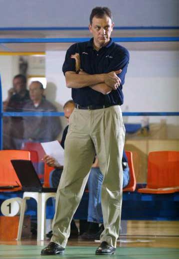 Τα ψυχικά αποθέματα των παικτών του εξήρε ο Στέλιος Προσαλίκας