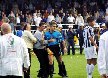 Αναζητούν τις αντιδράσεις στον ΟΦΗ μετά την απόφαση του αθλητικού δικαστή