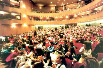 <I>Τα παραμύθια του Χόφμαν</I> στην Εθνική Λυρική Σκηνή