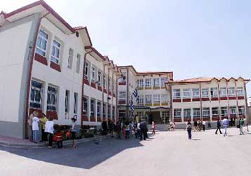 Στη δημοσιότητα τα ονόματα των εκπαιδευτικών που μετακινούνται εντός του 2001