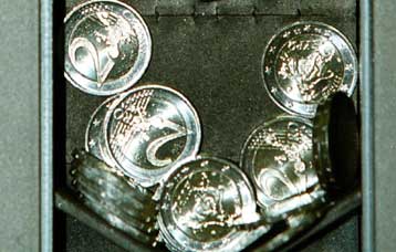 Ικανοποιητική αύξηση των δημοσίων εσόδων Απριλίου, εκτιμά το υπουργείο Οικονομικών