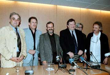 <i>Oι 100 καλύτερες ταινίες </i> κατά Νίνο Φένεκ Μικελίδη