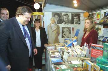 Εγκαινιάστηκε η Έκθεση Βιβλίου στο Πεδίον του Αρεως