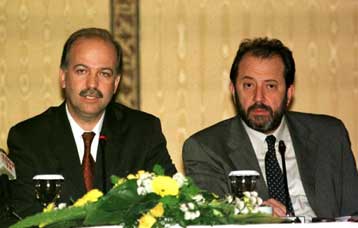 Φλωρίδης και Έξαρχος θα κάνουν γνωστές τις επιχορηγήσεις των ομοσπονδιών για το 2001