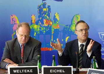 Οριακή αύξηση σημείωσαν οι τιμές παραγωγού στους «12» το Μάρτιο