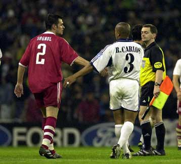 Υποτιμητικές δηλώσεις του Ρομπέρτο Κάρλος για Μπάγερν και Έφενμπεργκ