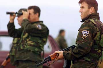 Είκοσι Αλβανοί αντάρτες νεκροί, ενόσω συνεχίζονται οι επιχειρήσεις των δυνάμεων της ΠΓΔΜ