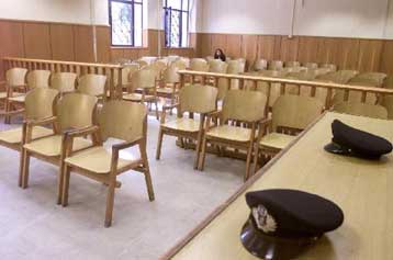 Δυναμικές κινητοποιήσεις αρχίζουν δικηγόροι, τραπεζοϋπάλληλοι και καθηγητές των ΤΕΙ