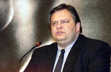 Το ασφαλιστικό έβλαψε σοβαρά το ΠΑΣΟΚ, δηλώνει ο ΥΠΠΟ