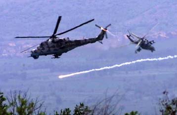 Μην κάνετε πόλεμο, το μήνυμα Σολάνα στα Σκόπια – Βάλλει ο στρατός στα βόρεια της ΠΓΔΜ