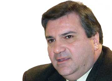 Σχέδιο εξόδου από την κρίση προτείνει στο ΠΑΣΟΚ ο Χ.Καστανίδης