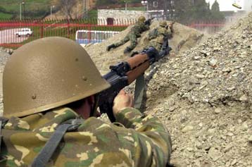 Έκκληση για διάλογο απευθύνει ο πρόεδρος της ΠΓΔΜ εν μέσω συγκρούσεων