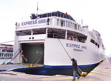 «Έδεσαν» τα πλοία από και προς τις ανατολικές Κυκλάδες και τα Δωδεκάνησα