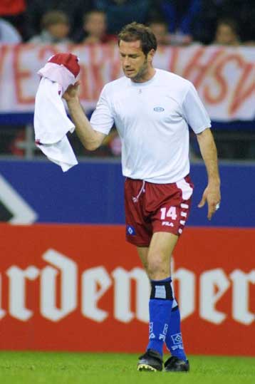 Η Καϊζερσλάουτερν βλέπει UEFA, 1-1 μέσα στο Αμβούργο