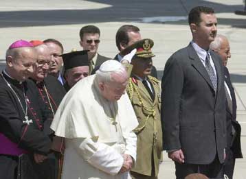 Μήνυμα για ειρήνη στη Μ.Ανατολή μεταφέρει ο ποντίφικας