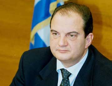 Κατάργηση του σχήματος των τομεαρχών σκέφτεται ο Κ.Καραμανλής