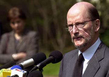 Εξασφάλισε τη συμμετοχή στην εκλογική διαδικασία ο πρώην βασιλιάς Συμεών