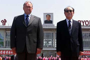 Μορατόριουμ στις πυραυλικές δοκιμές της Β.Κορέας έως το 2003