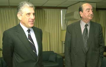 Για δανεισμό αντί μετοχοποιήσεων μιλά η αντιπολίτευση για την τροπολογία σχετικά με τον ΟΤΕ