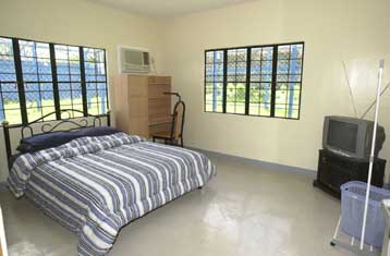 Επίσκεψη της προέδρου των Φιλιππίνων στο κελί του Εστράντα