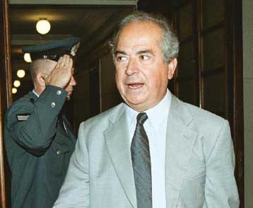 Αναβλήθηκε η ψήφιση του νομοσχεδίου για τα μετοχικά ταμεία