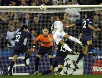 Καλύτερη η Λιντς αλλά… 0-0 με τη Βαλένθια στο Champions League