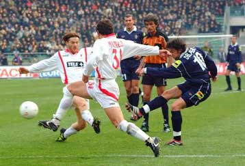 Ο Σιανιμάνικο πήρε τη θέση του Φασέτι στον πάγκο της Μπάρι