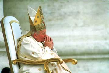 «Προσευχηθείτε για το ταξίδι μου» καλεί το εκκλησίασμά του ο ποντίφικας