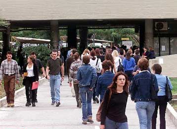 Tελευταία η Ελλάδα στην οικονομική ενίσχυση των φοιτητών
